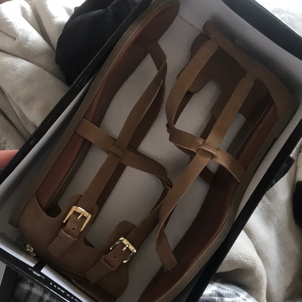 GUESS SANDALS